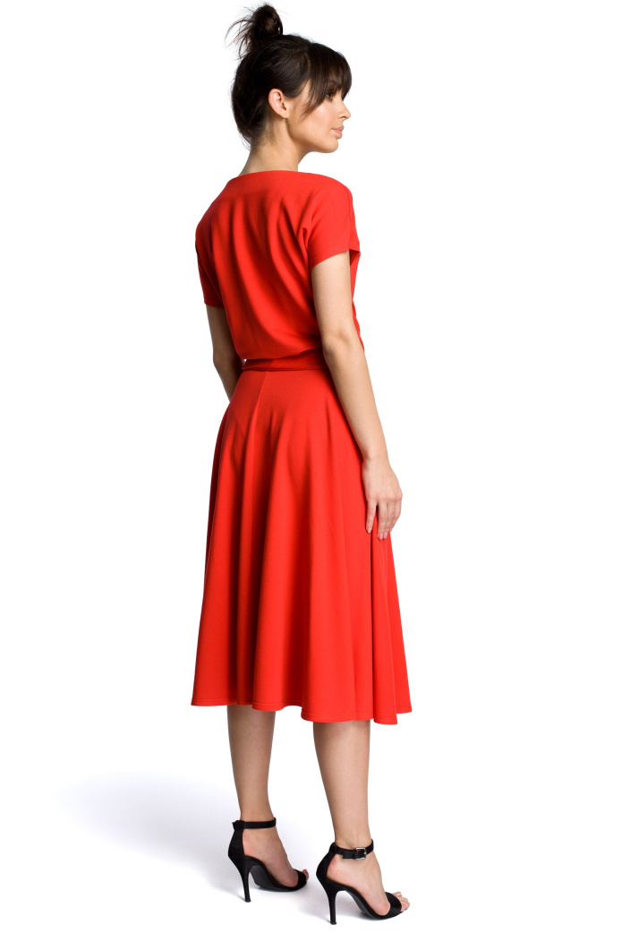 Sukienka midi - Letnia Rozkloszowana - czerwona